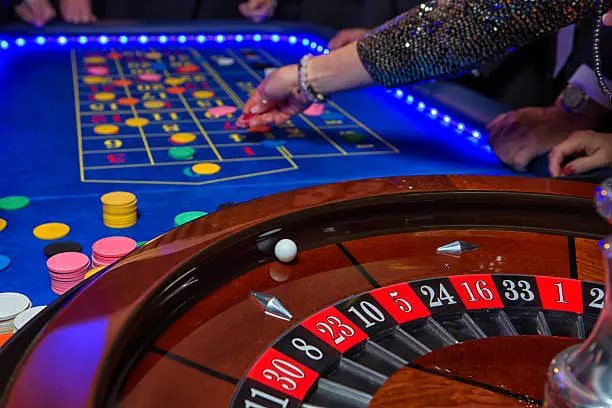 Giao diện đặt cược bóng đá win98 trên điện thoại Việt Nam